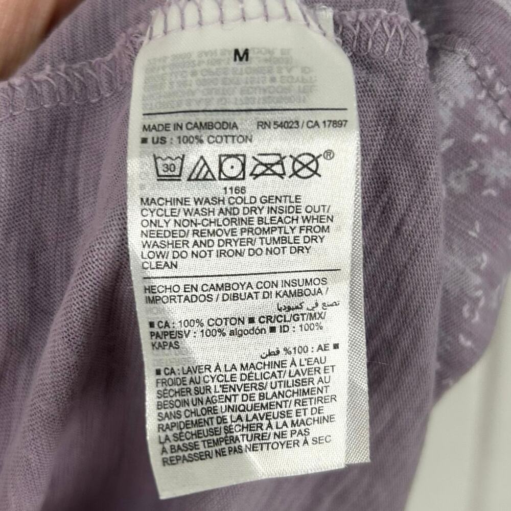 Old Navy Women Everyday Short Sleeve T-shirt Purple Preppy Cottage Size Medium - Picture 4 of 5